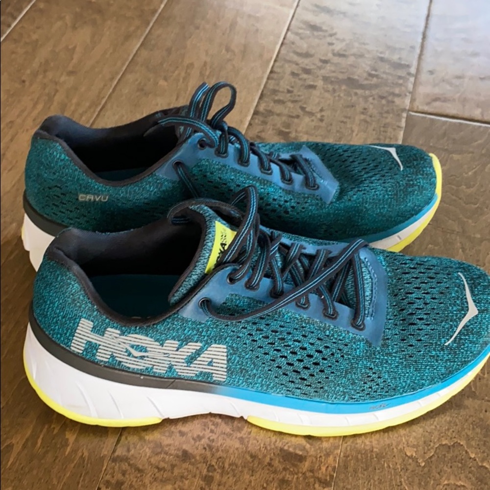 Hoka Cavu